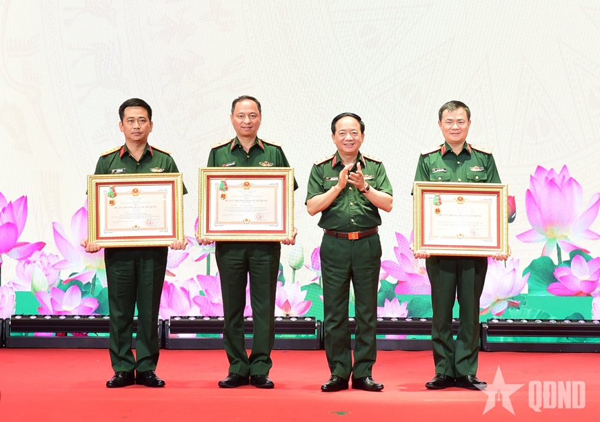 Thượng tướng Trịnh Văn Quyết dự hội nghị tổng kết hành trình 10 năm học Bác của Tập đoàn Viettel